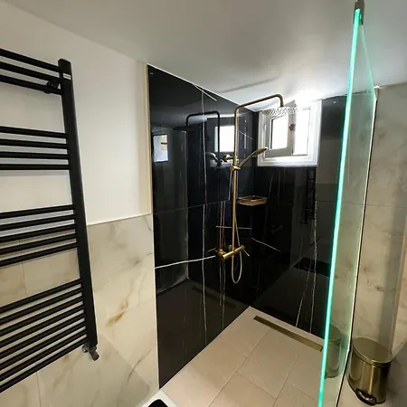 Damian Sea Apartment *